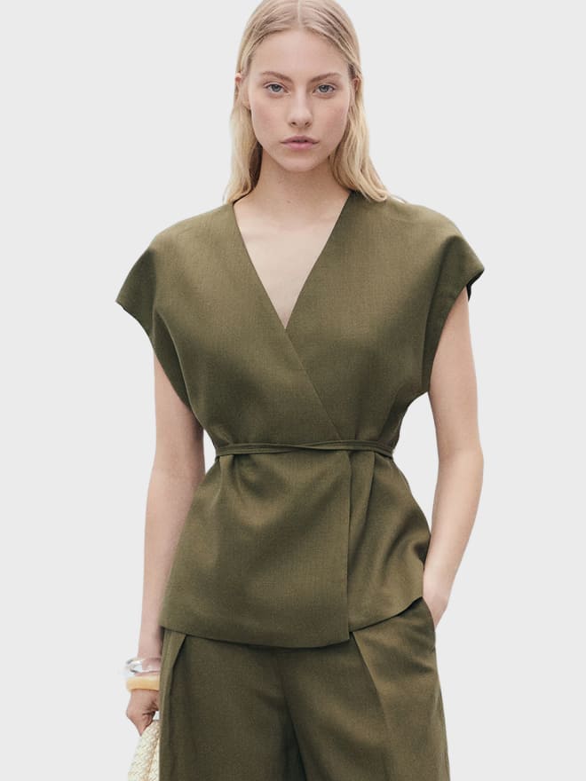 Garment-washed linen overshirt
